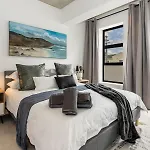 Luxury Accomodation At The Alphen Glen