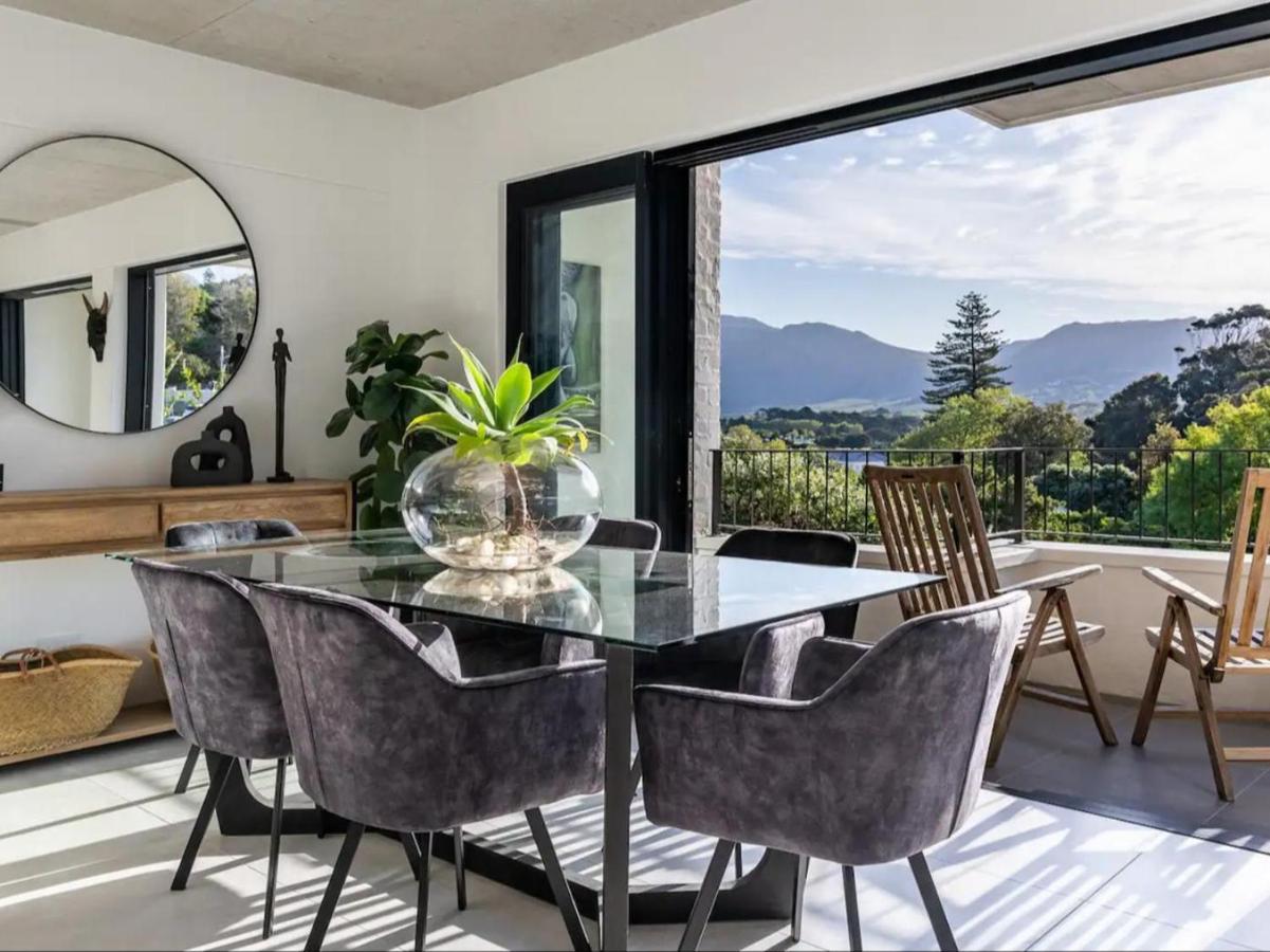 Luxury At The Alphen Glen Apartment