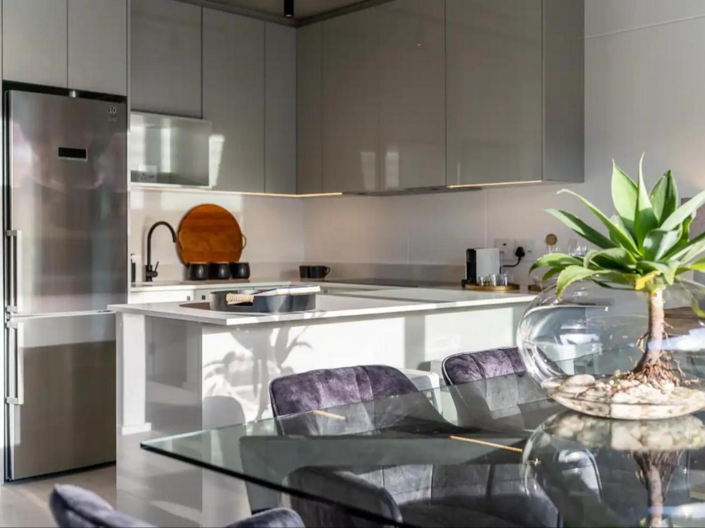 Apartment Luxury At The Alphen Glen