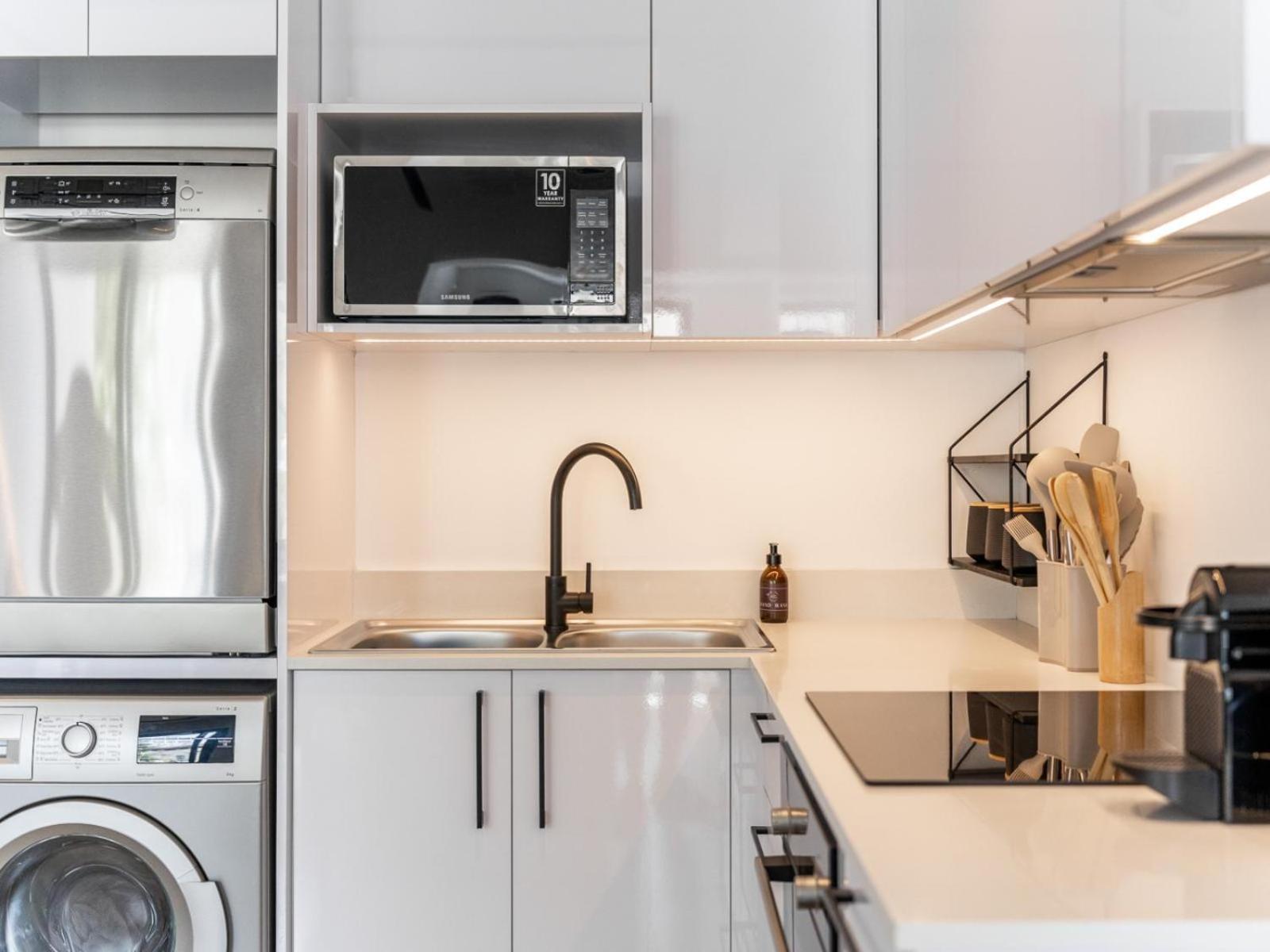 Apartment Luxury At The Alphen Glen