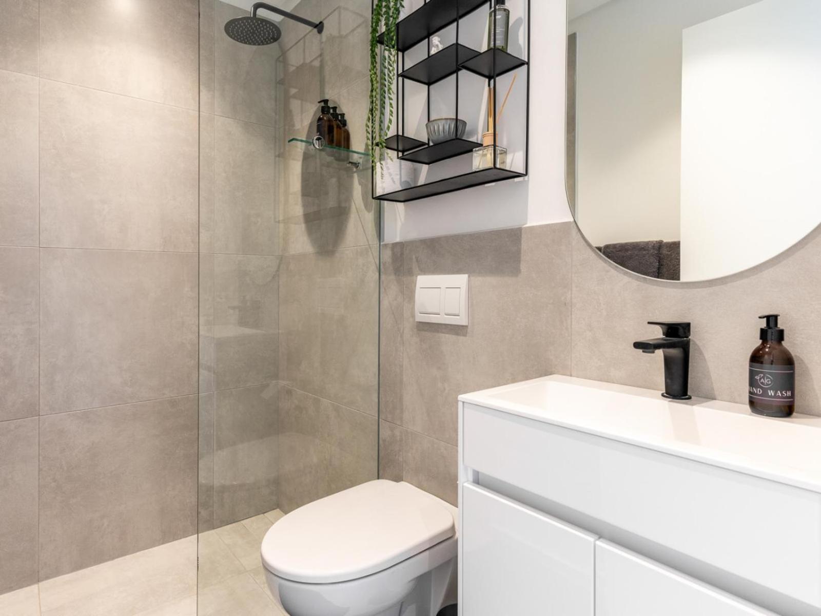 Luxury At The Alphen Glen