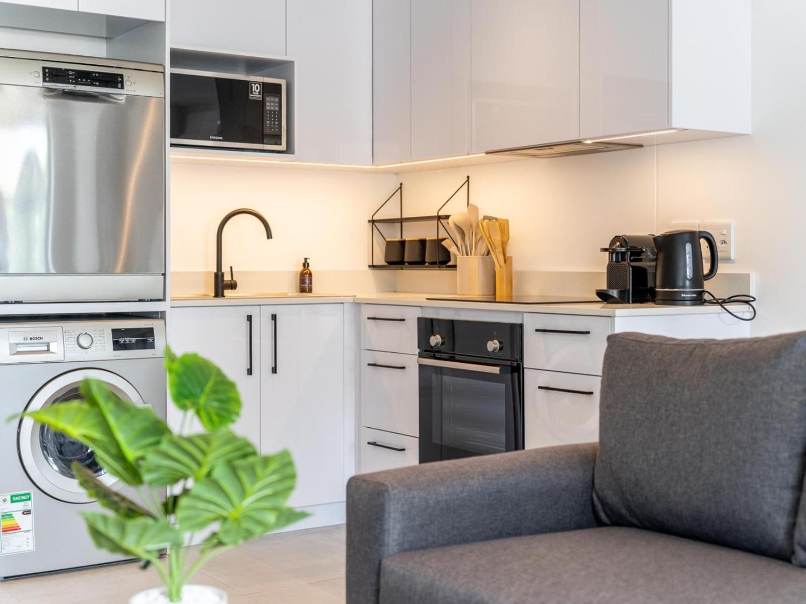 Apartment Luxury At The Alphen Glen