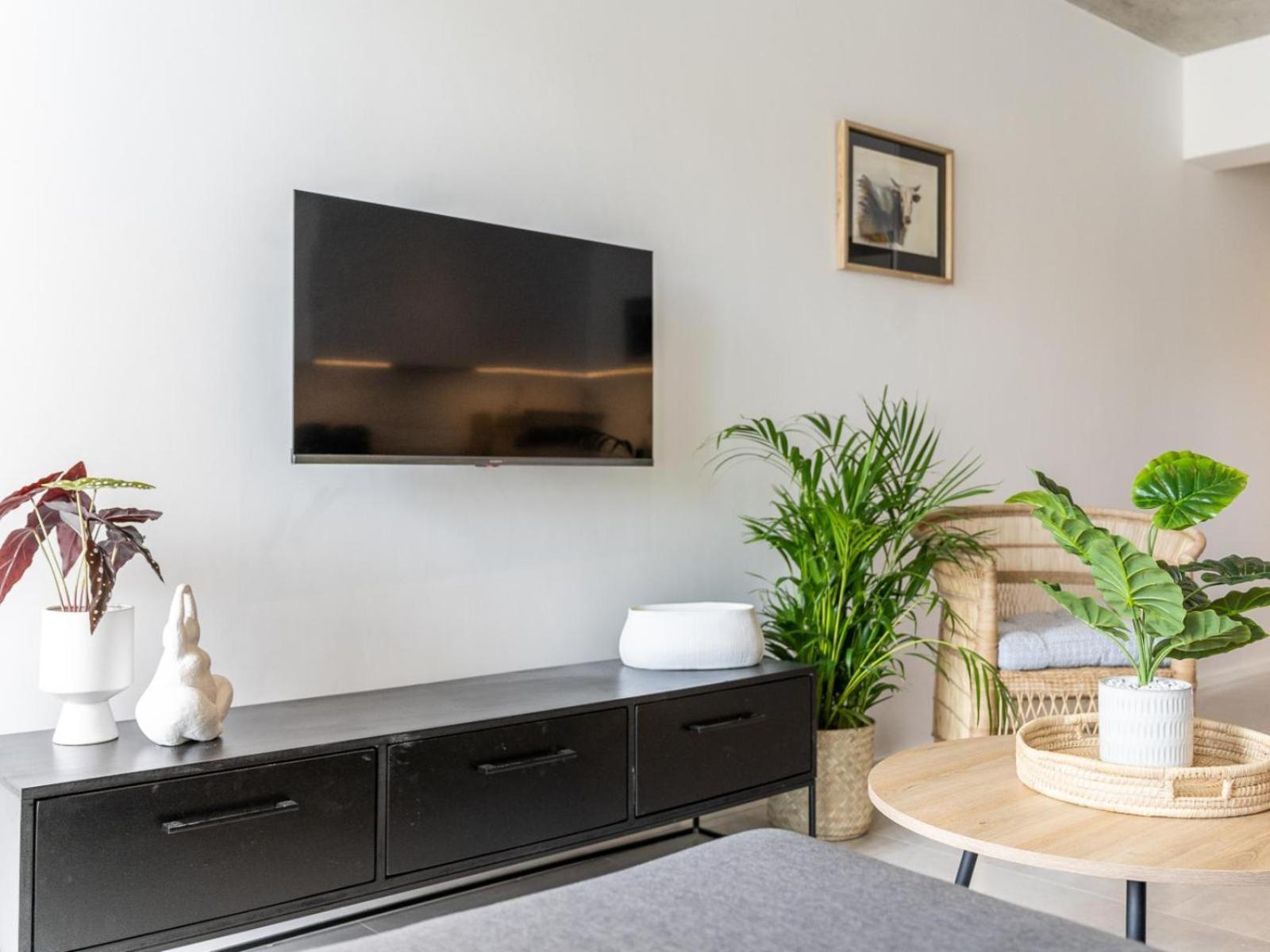 Apartment Luxury At The Alphen Glen *