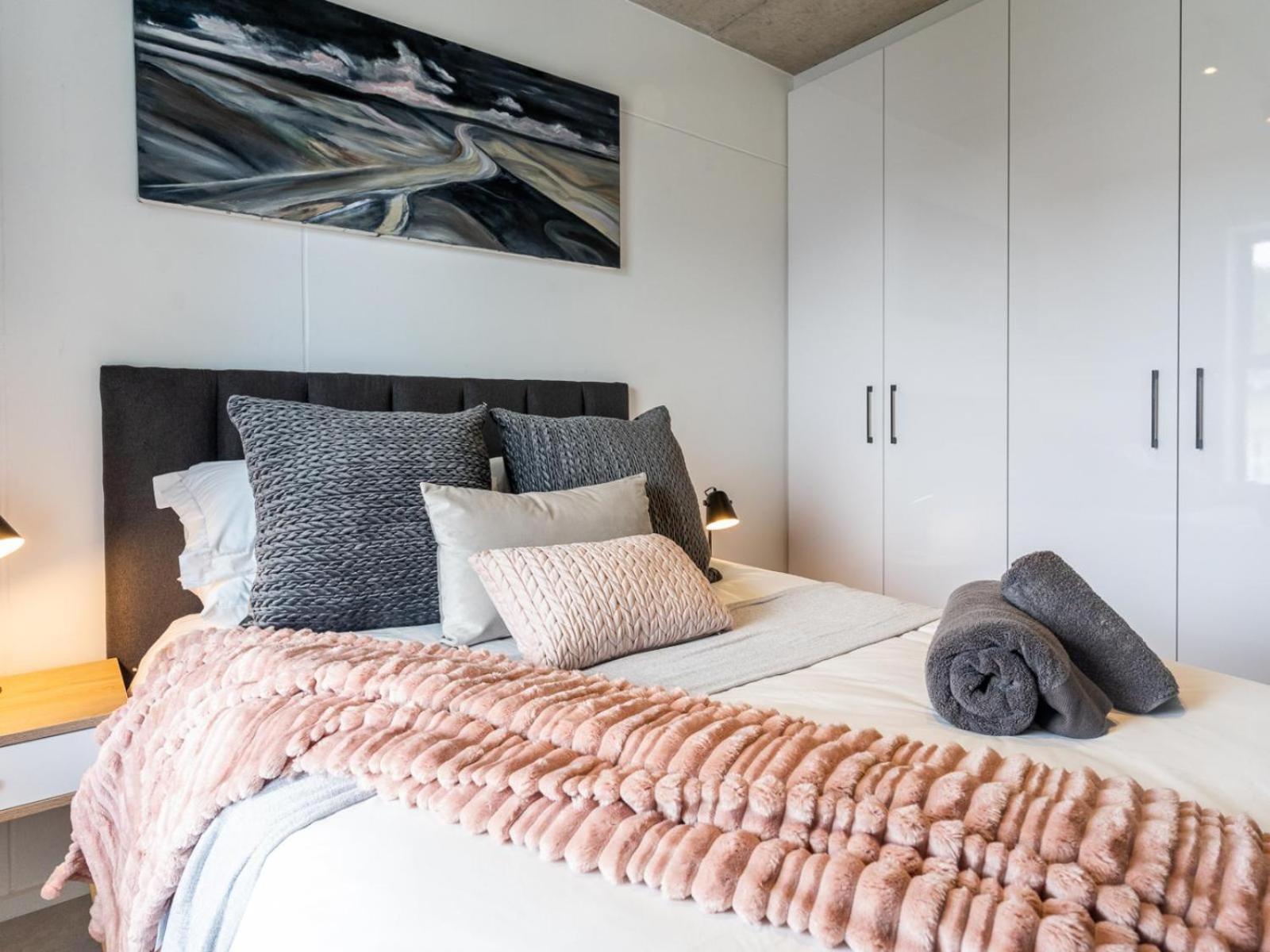 Apartment Luxury At The Alphen Glen