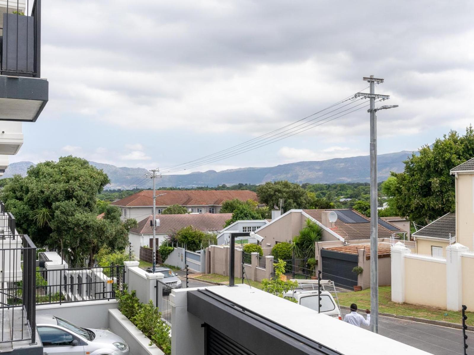Luxury At The Alphen Glen Apartment *